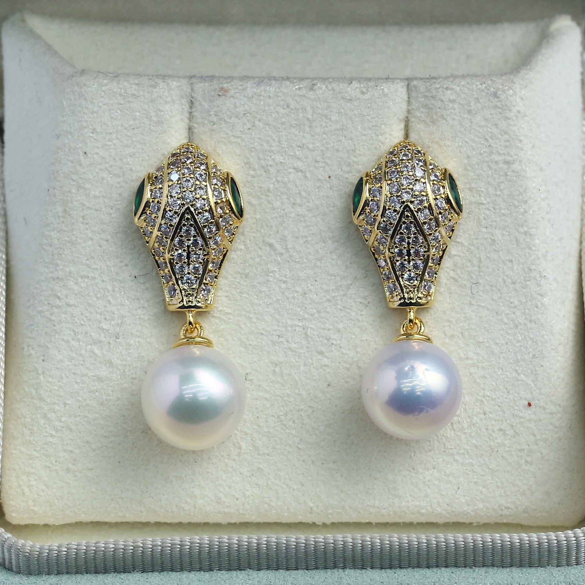 E116 Gold Plated Copper Serpen - Pearl Earring Stud 评论和价格