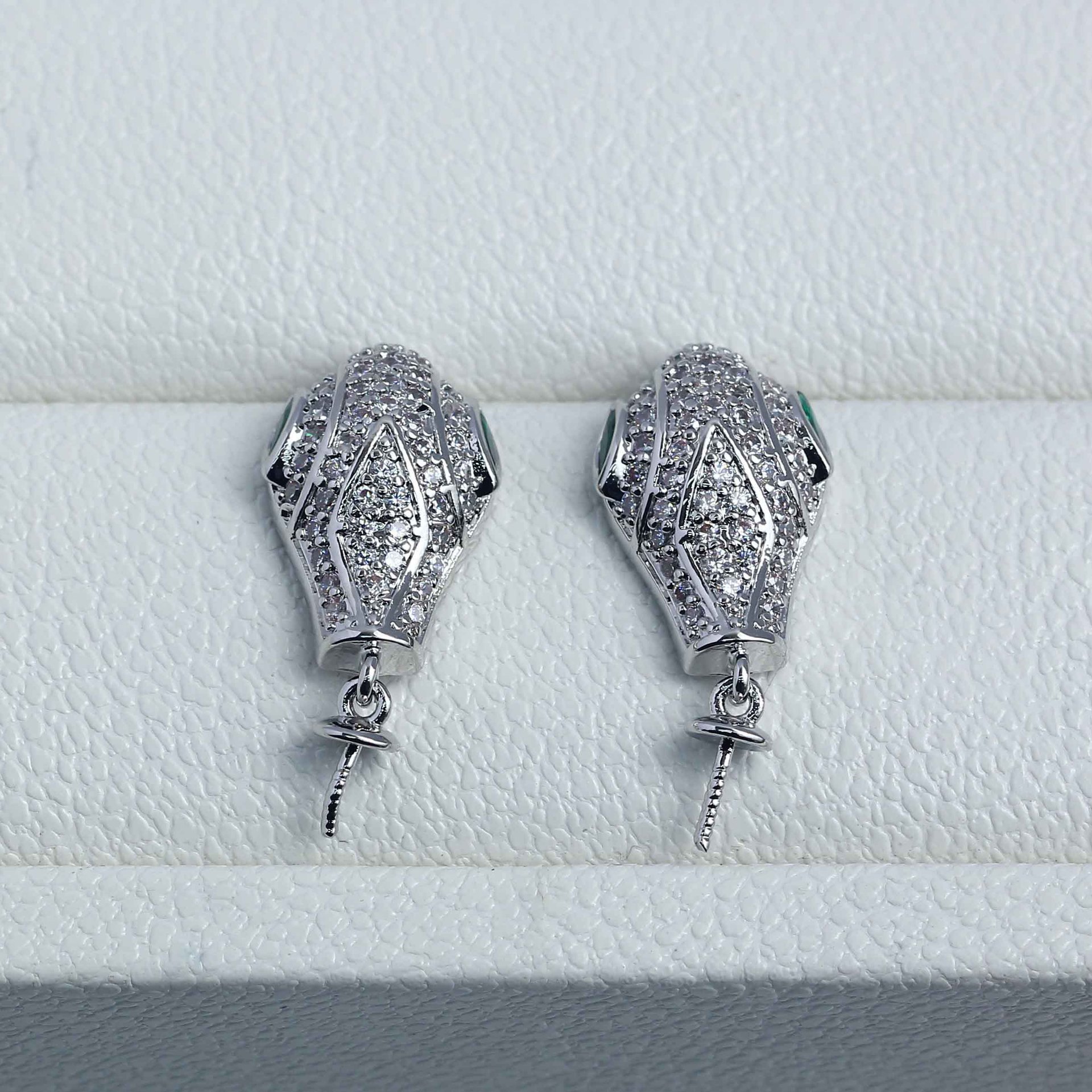 E116 Gold Plated Copper Serpen - Pearl Earring Stud 评论和价格