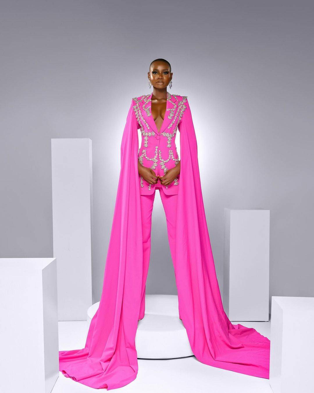 Fashion Beading Women Blazer S - Women Formal Wear With Tie 评论和价格