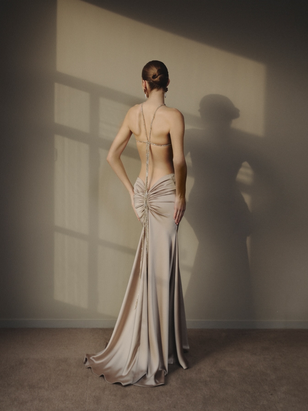 Cutout Waist Open Back Satin M - Women Formal Wear Dubai 评论和价格