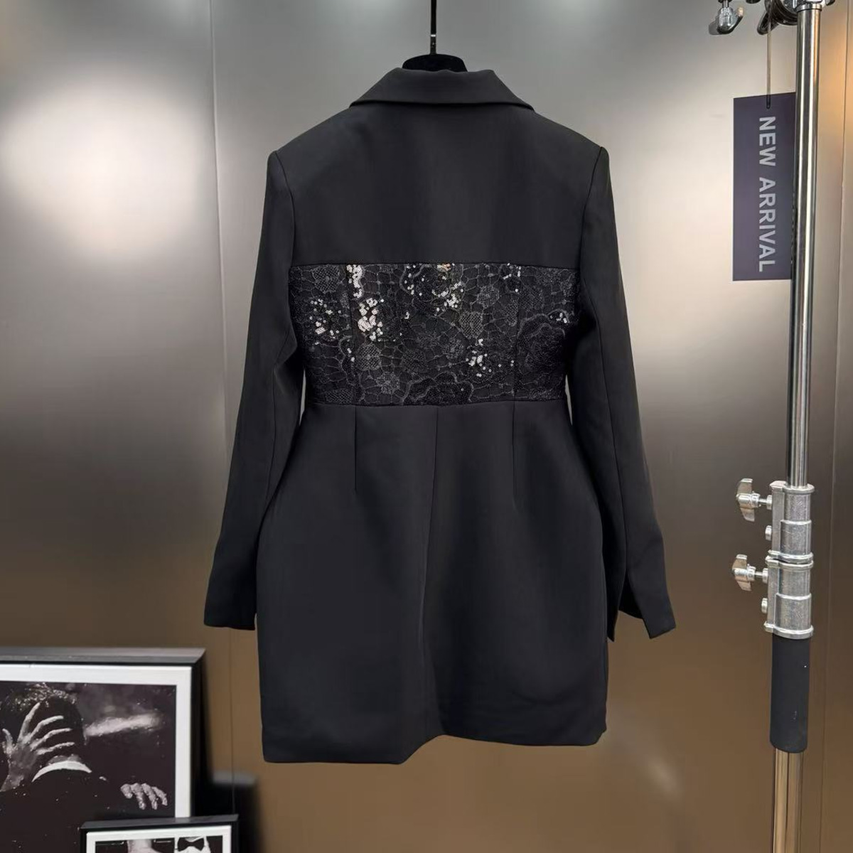 KT Elegant Lace Sequin Blazer  - Women Formal Wear Blazers 评论和价格